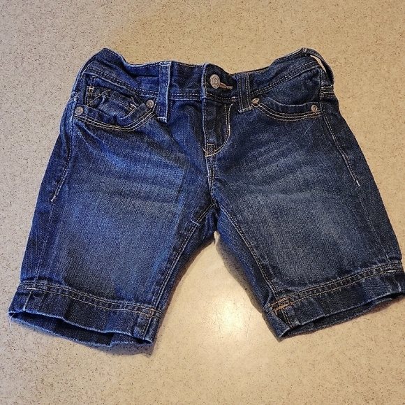 Old Navy Other - Old Navy Blue Denim Shorts with Classic Styling Size 6